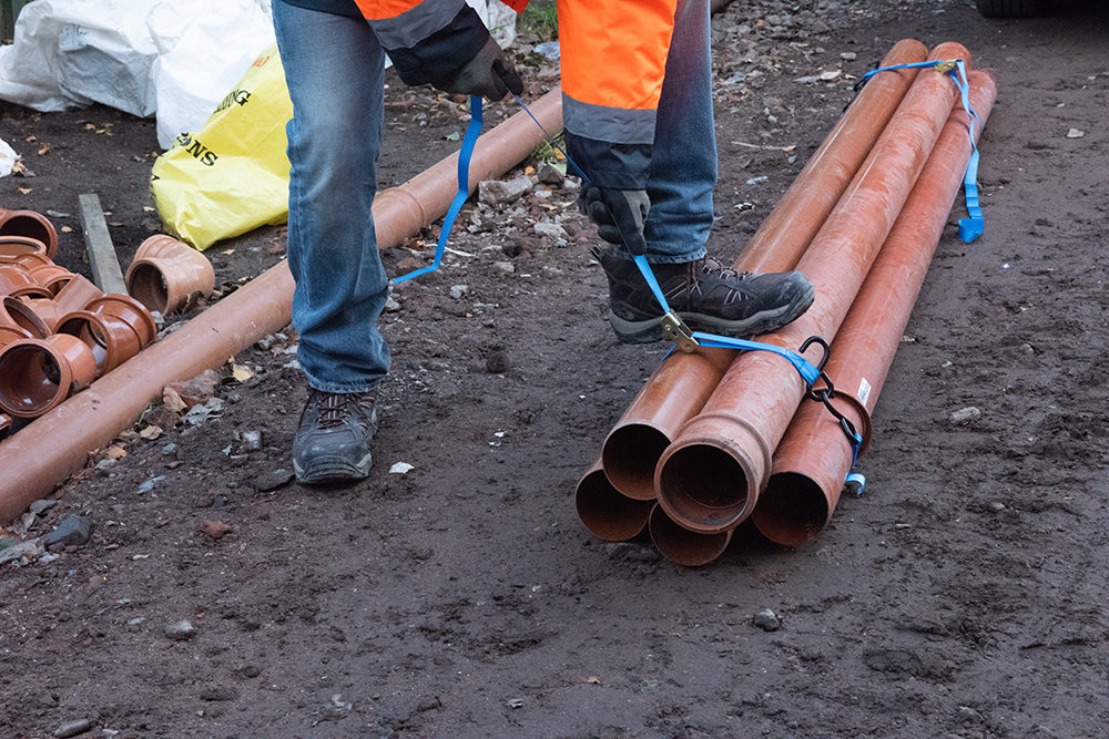 Set of 4 x 700kg Ratchet Straps